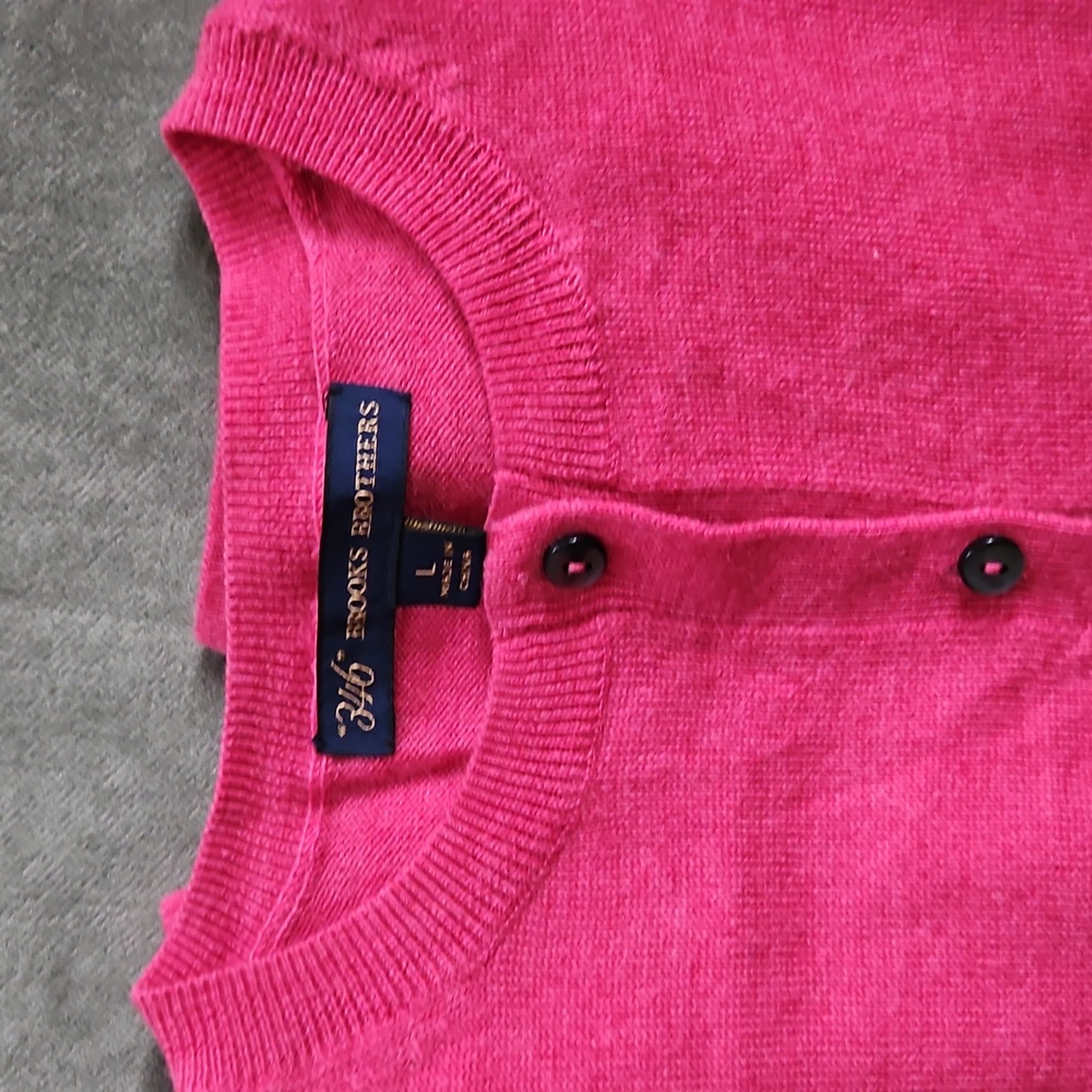 Brooks Brothers 346 100% Merino Wool Pink and Navy Cardigan - Picture 6 of 7